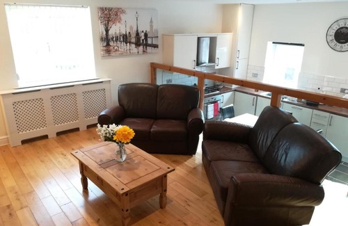 Uplands Apartment | Stunning, 2 Bedroom, Ground Floor Apartment, Uplands, Swansea