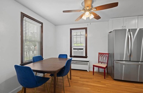 Brentwood House | Stunning 2BR-Private House-Near City