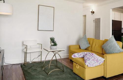 Pacifica Apartment | Stunning 2BR with Ocean, Mountain & Sunset Views