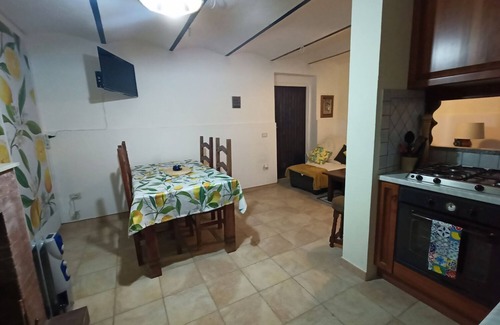 Gallinaro House | Stunning 3-Bed House in Gallinaro, aircon and pool