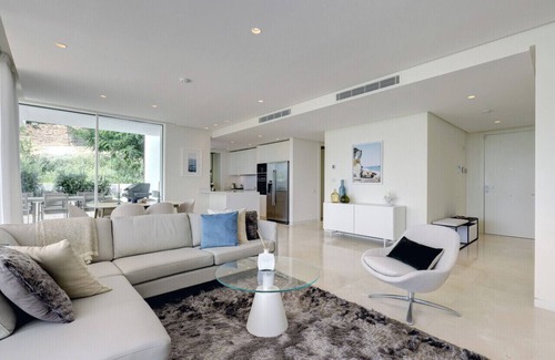 Ojen Apartment | Stunning 3 Bedroom Apartment in Ojén, 5 Minutes Away From Marbella