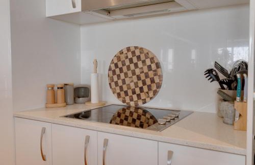Banora Point Apartment | Stunning 3BR Oceanview Retreat