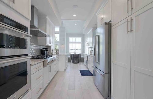 Summit Station House | Stunning 3BR Waterfront home on Buckeye Lake