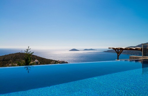 Kalkan Villa | Stunning 5 Bedroom Luxury Villa with Large Infinity Pool & Splendid Sea Views