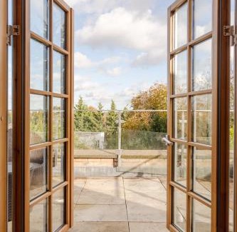 Hendon House | Stunning 5BR 4BA Mansion - Hendon