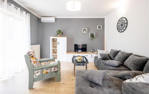 Veli Brgud Apartment | Stunning Apartment In Bresca With Wifi