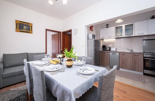 Valbandon Apartment | Stunning apartment in Fazana with WiFi