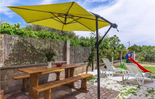 Peruski Apartment | Stunning Apartment In Marcana