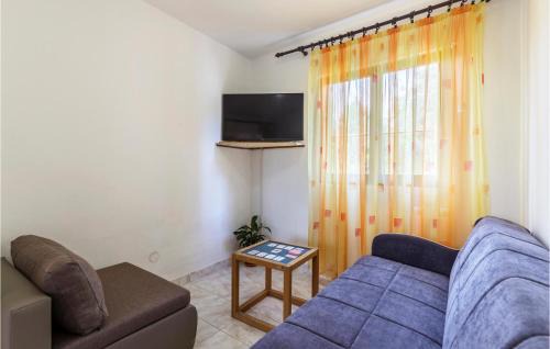 Peruski Apartment | Stunning Apartment In Marcana