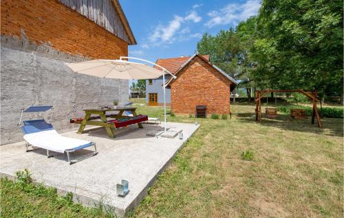 Licko Lesce Apartment | Stunning Apartment In Otocac With Wifi