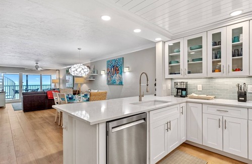 Sanibel House | Stunning Beach Front Penthouse: *Rare Sunrise/Sunset Views from Private Sundeck