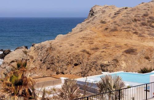 Cerritos Apartment | Stunning Beachfront Residence with Resort Perks
