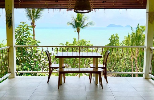 Hin Hong Villa | Stunning Boho Chic Beach Bungalow