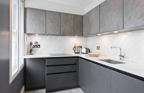 City Centre Dublin Apartment | Stunning central 2 bed by St.Stephens Green and Grafton Street