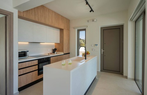 Lefkogeia Villa | Stunning Chania Villa | 4 Bedrooms | Villa Szayelaporro | Beautiful Mountain.