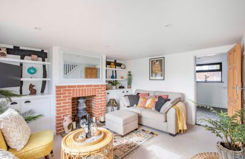 St Albans House | Stunning character 2bed Cottage in St Albans Wifi