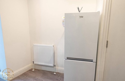 Wallington Apartment | Stunning city centre apartment with street parking