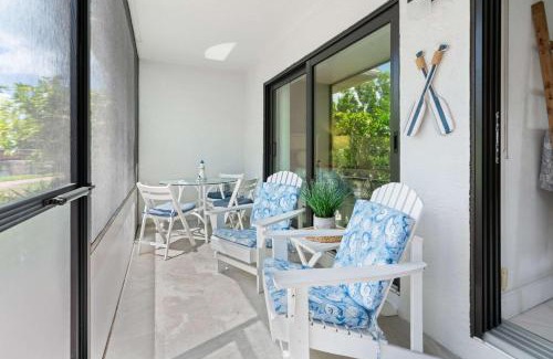 Park Shore Apartment | Stunning Condo at Park Shore Resort 149