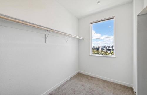 Oakland Condo | Stunning Condo with SF Bay Views