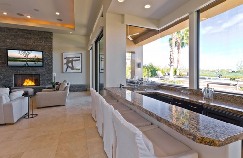 La Quinta House | Stunning Contemporary Estate on PGA West w/spectacular lake views Pool & Spa