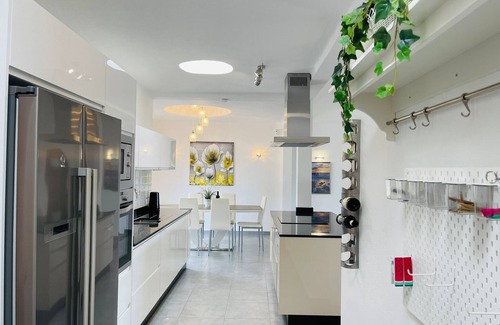 Playa Blanca Villa | Stunning detached villa, home from home!
