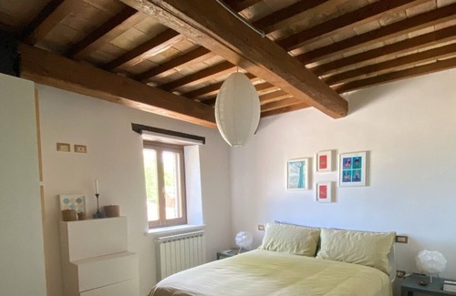 Colombara House | Stunning family home in hillside hamlet amid the northern Marche mountains