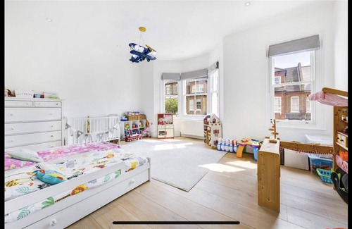 Northcote House | Stunning Family House in Perfect Location