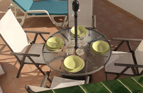 Caleta de Fuste Apartment | STUNNING GAUDIA COMPLEX, REFURBISHED 1 BEDROOM SOUTH FACING POOLSIDE APARTMENT