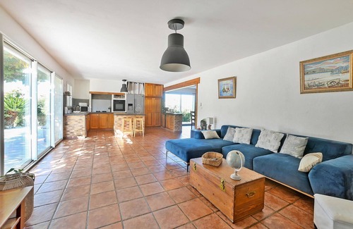 Saint-Martin-de-Crau House | Stunning home in Saint Martin de Crau