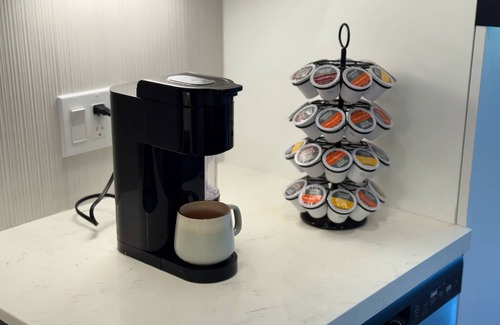 Lyon Street Apartment | Stunning Haven W/Pool,Gym&Parking Near Disneyland