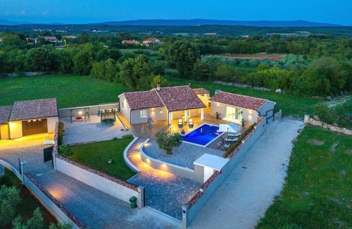 Filipana House | Stunning Home In Filipana With 2 Bedrooms, Outdoor Swimming Pool And Heated Swimming Pool