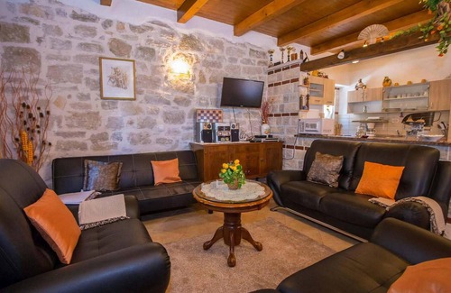 Dracevac House | Stunning home in Dracevac - Porec