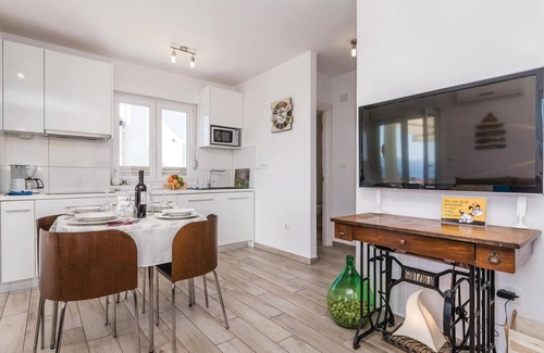 Sarsoni House | Stunning home in Kastav with WiFi