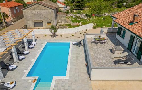 Lun House | Stunning Home In Lun With Wifi