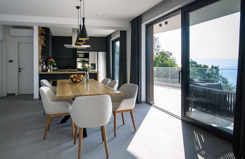 Medveja House | Stunning home in Medveja