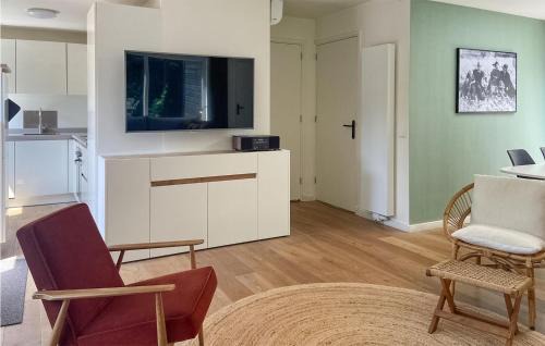Noordwijkerhout House | Stunning Home In Noordwijk With Wifi