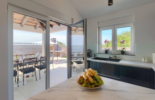 Sikici House | Stunning home in Pula