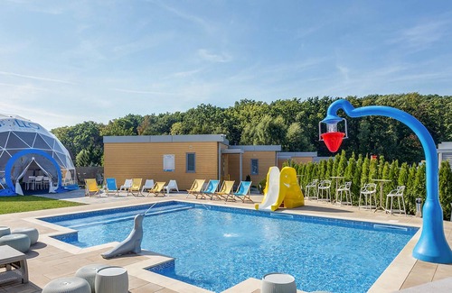 Rewal House | Stunning home in Rewal with WiFi