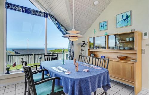 Remmer Strand House | Stunning Home In Struer With Wifi