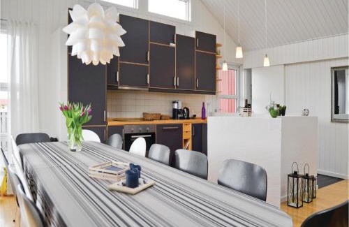 Klitmoller House | Stunning Home In Thisted With Sauna