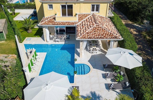 Babici House | Stunning home in Umag