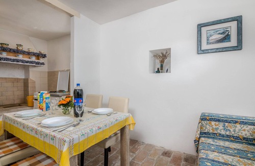 Unije House | Stunning home in Unije with WiFi