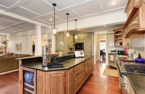 Eastport House | Stunning Home Nestled on the Peninsula of Eastport