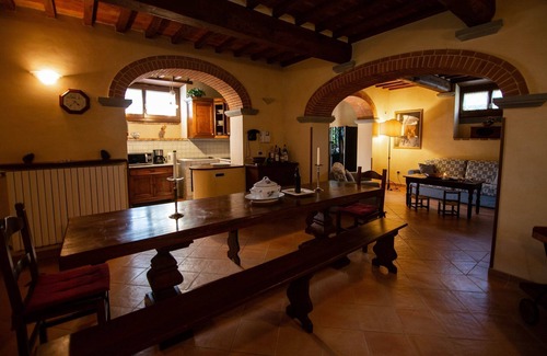 Castiglion Fiorentino Villa | Stunning private villa with private pool, A/C, WIFI, TV, terrace and pets allowed, close to Arezzo