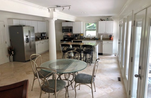 Hartwell House | Stunning Lake Views, Family/Pet Friendly, Private Dock