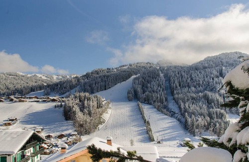 Les Gets Ski Chalet | Stunning Large 8 bedroom, 8 bathroom chalet with amazing mountain views