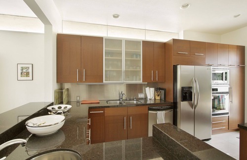 Palm Springs Condo | Stunning Mid Century Condo in 7 Lakes Country Club!