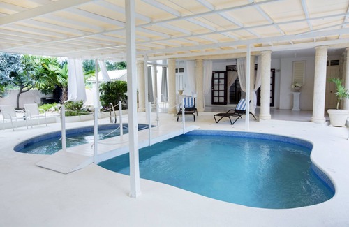 Ragged Point Villa | Stunning ocean-view luxury villa for island getaways and idyllic honeymoons