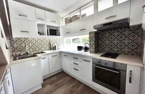 Selection Beach Apartment | Stunning Oceanfront Apartment with a balcony overlooking Umdloti Beach