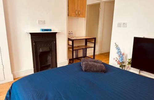 Crofton Park Apartment | Stunning one bedroom Studio Flat